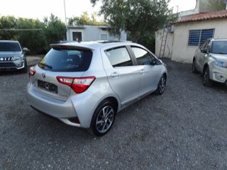 Toyota Yaris 2018 1.5 Hybrid Style Hatchback 5-door (Euro 6.2)-thumb-9