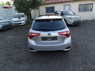 Toyota Yaris 2018 1.5 Hybrid Style Hatchback 5-door (Euro 6.2)-thumb-10