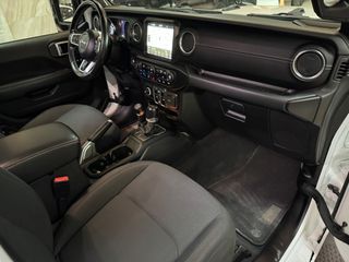Jeep Wrangler 2022 SAHARA EDITION-thumb-32