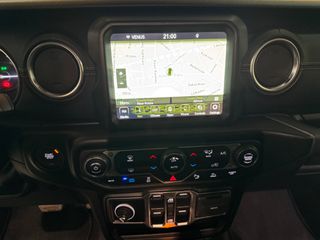 Jeep Wrangler 2022 SAHARA EDITION-thumb-36