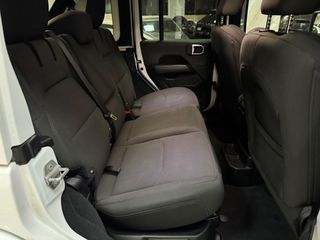Jeep Wrangler 2022 SAHARA EDITION-thumb-44