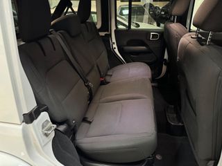 Jeep Wrangler 2022 SAHARA EDITION-thumb-42