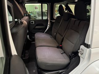 Jeep Wrangler 2022 SAHARA EDITION-thumb-45