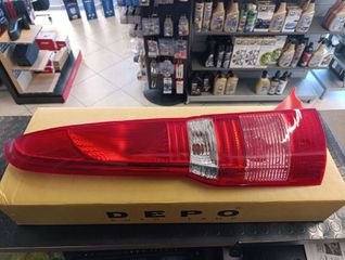 Φανάρι πίσω αριστερό Fiat panda 03-09 ( κόκκινο πλαίσιο ).