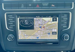 Volkswagen Polo 2016 1.4 TDI BlueMotion 90hp/ΟΘΟΝΗ/PARKTRONIC/NAVI/CARPLAY/EU6-thumb-30