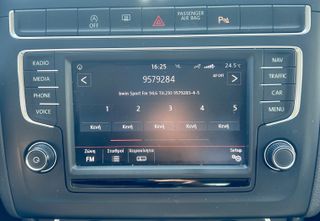 Volkswagen Polo 2016 1.4 TDI BlueMotion 90hp/ΟΘΟΝΗ/PARKTRONIC/NAVI/CARPLAY/EU6-thumb-31