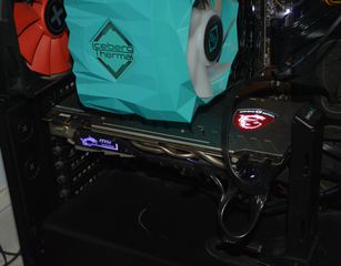 MSI GeForce GTX1070 8GB Quick Silver OC, σε άριστη κατάσταση