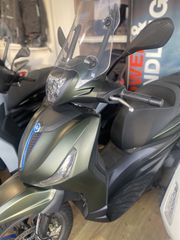 Piaggio Beverly 400 2026 BEVERLY 400 S-thumb-1