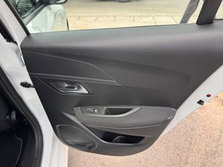 Peugeot 208 2022 1.2 cc  100hp /PureTech  Active Business/-thumb-34