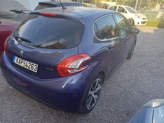 Peugeot 208 2013-thumb-5