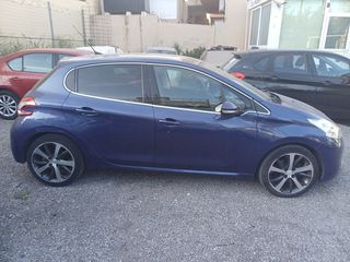 Peugeot 208 2013-thumb-6
