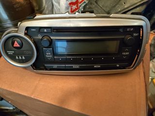 TOYOTA YARIS RADIO CD Γνήσιο 86120-0D640
