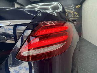 Mercedes-Benz E 220 2018 AMG LINE 9G TRONIC-thumb-6