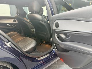 Mercedes-Benz E 220 2018 AMG LINE 9G TRONIC-thumb-26