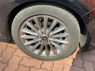 Ford C-Max 2019-thumb-7