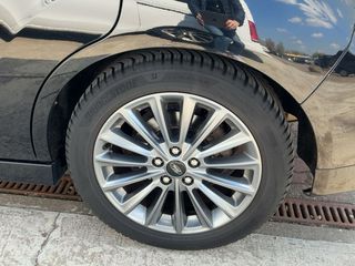 Ford C-Max 2019-thumb-9