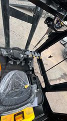 Κλαρκ 2026 UN F SERIES 3500KG καμπίνα triplex-thumb-10