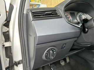 Seat Arona 2020-thumb-2