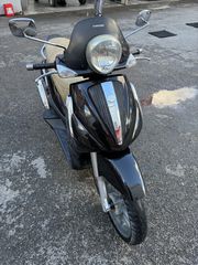 Piaggio Beverly 300i Tourer 2011-thumb-9