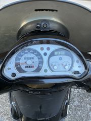 Piaggio Beverly 300i Tourer 2011-thumb-10