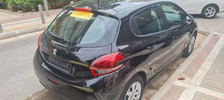 Peugeot 208 2018-thumb-11