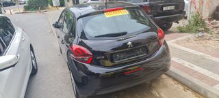 Peugeot 208 2018-thumb-12