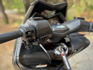 Yamaha T-Max 530 2012-thumb-9