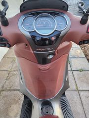 Piaggio Beverly 350 2019-thumb-2