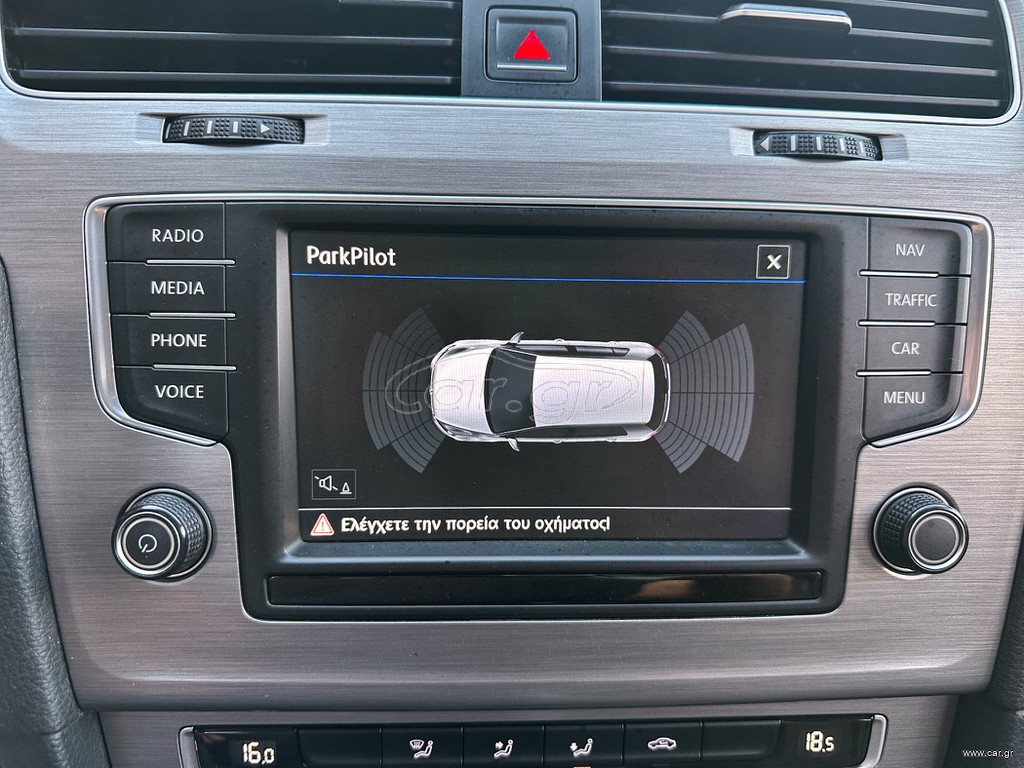 Volkswagen Golf thumbnail 36