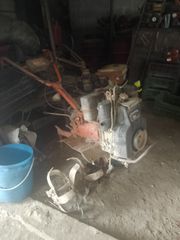 Σκαπτικό μηχάνημα σε πολύ καλή κατάσταση