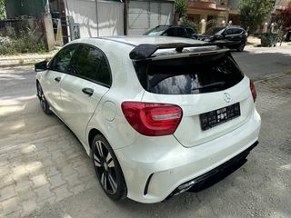 Mercedes-Benz A 180 2015 AMG LINE-thumb-6