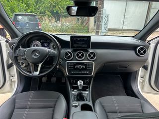 Mercedes-Benz A 180 2015 AMG LINE-thumb-18