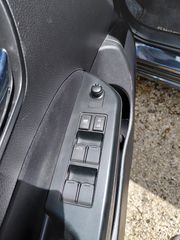 Suzuki Swift 2016-thumb-14