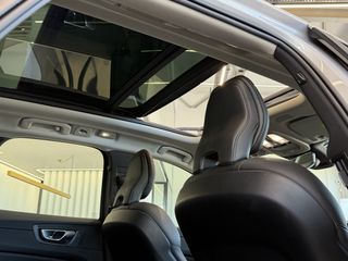 Volvo XC 60 2022 INSCRIPTION / B5 / PANORAMA - VENERIS MOTORS-thumb-44