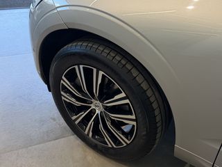 Volvo XC 60 2022 INSCRIPTION / B5 / PANORAMA - VENERIS MOTORS-thumb-13