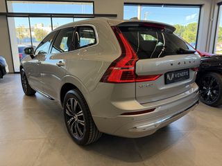 Volvo XC 60 2022 INSCRIPTION / B5 / PANORAMA - VENERIS MOTORS-thumb-14