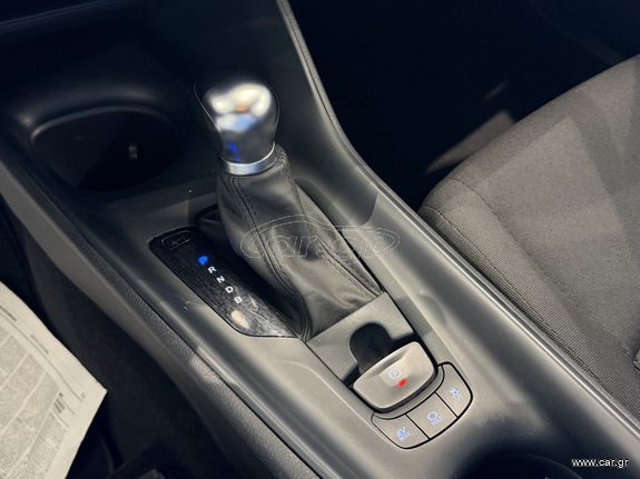 Toyota C-HR 2022 1.8 140PS / HYBRID / Business