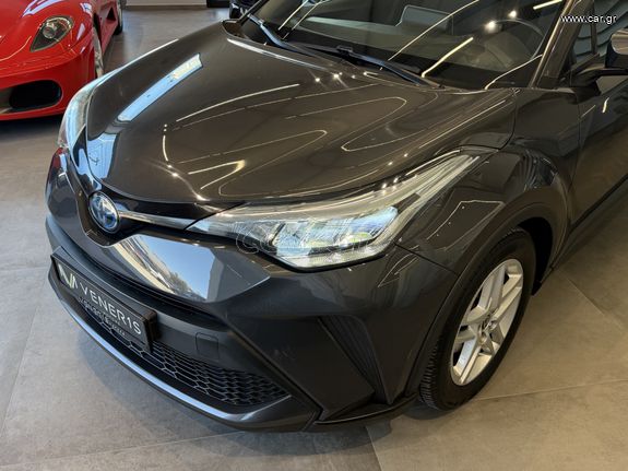 Toyota C-HR 2022 1.8 140PS / HYBRID / Business
