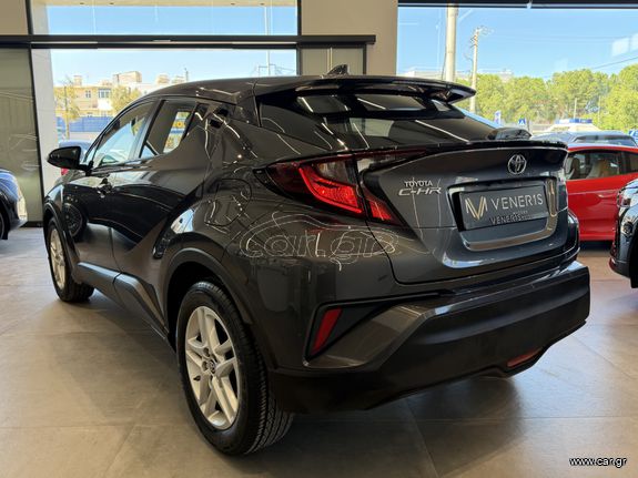 Toyota C-HR 2022 1.8 140PS / HYBRID / Business