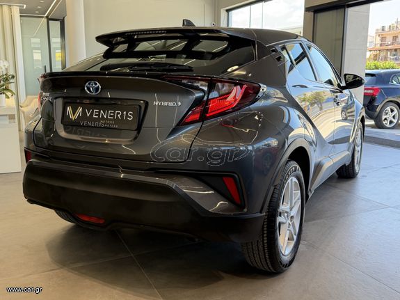 Toyota C-HR 2022 1.8 140PS / HYBRID / Business