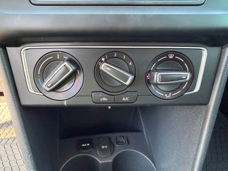 Volkswagen Polo 2017 1.400CC 90PS COMFORTLINE CAR-PLAY!-thumb-35