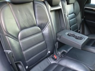 Porsche Cayenne 2017 S E-HYBRID  FULL EXTRA 39900 ΓΙΑ ΑΝΑ/ΚΟ-3ΤΕΚΝΟ--thumb-24
