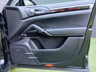 Porsche Cayenne 2017 S E-HYBRID  FULL EXTRA 44900 ΓΙΑ ΣΥΜΒΑΤΙΚΟ ΙΧ-thumb-42