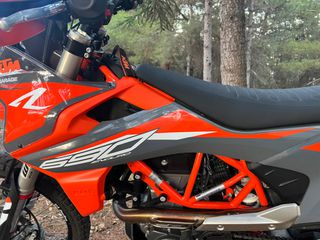 KTM 690 Enduro R 2021-thumb-7