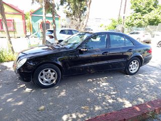 Mercedes-Benz E 200 2006 Ελληνικής αντιπροσωπείας πρώτο χερι