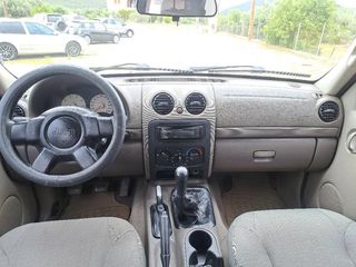 Jeep Cherokee 2002 SPORT 2.4-thumb-14