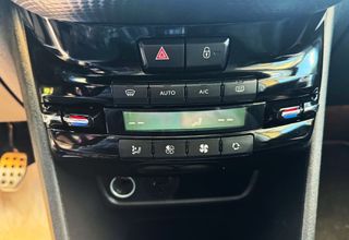 Peugeot 2008 2017 1.2 PureTech Crossway-thumb-8