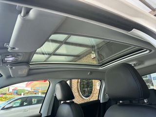 Peugeot 2008 2017 1.2 PureTech Crossway-thumb-10