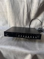 Πωλείται: Vintage Αναλογικό Auto Switcher 8 Καναλιών (Audio/Video)