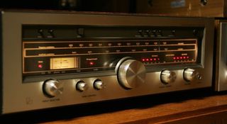 Luxman